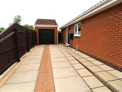 SINGLE DETACHED GARAGE